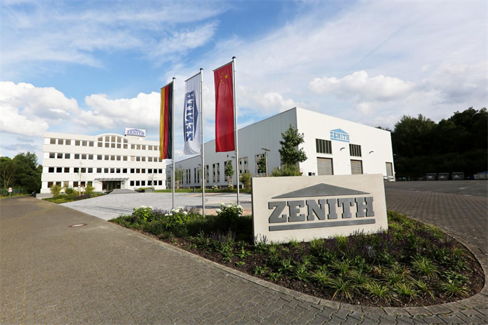 Zenite anak syarikat Jerman Quangong memuji pekerja lama yang berkhidmat, memberi penghormatan kepada ketukangan dan kesetiaan