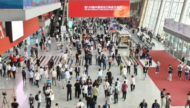 Di Pameran Canton, Quangong Machinery Co., Ltd. memenangi hati pelanggan luar negara dengan kekuatannya.